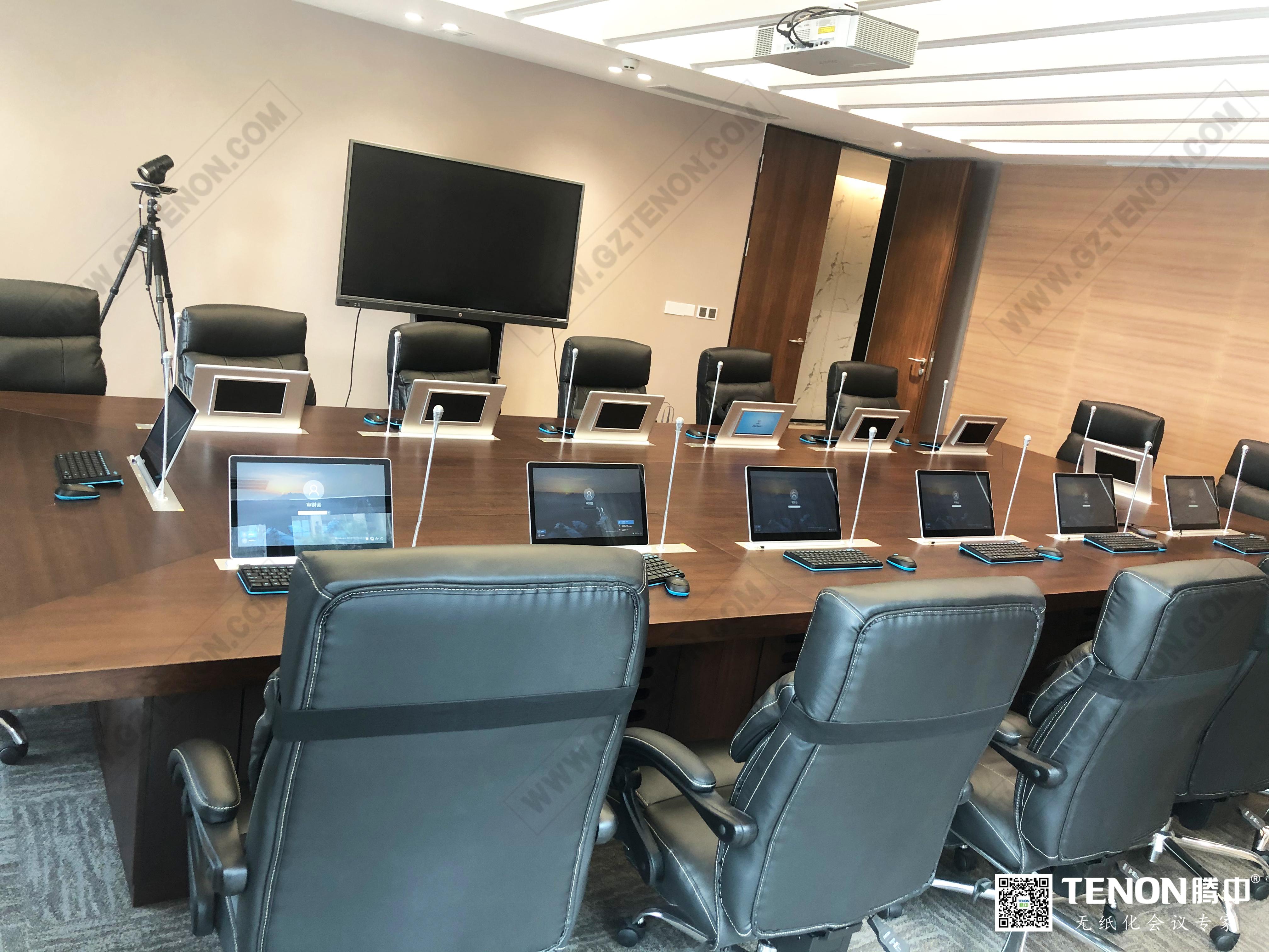 某工商銀行（雙屏液晶帶話筒升降一體機(jī)）